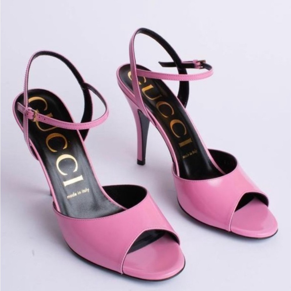 GUCCI

PINK LEATHER SANDALS Size 39 (8.5)